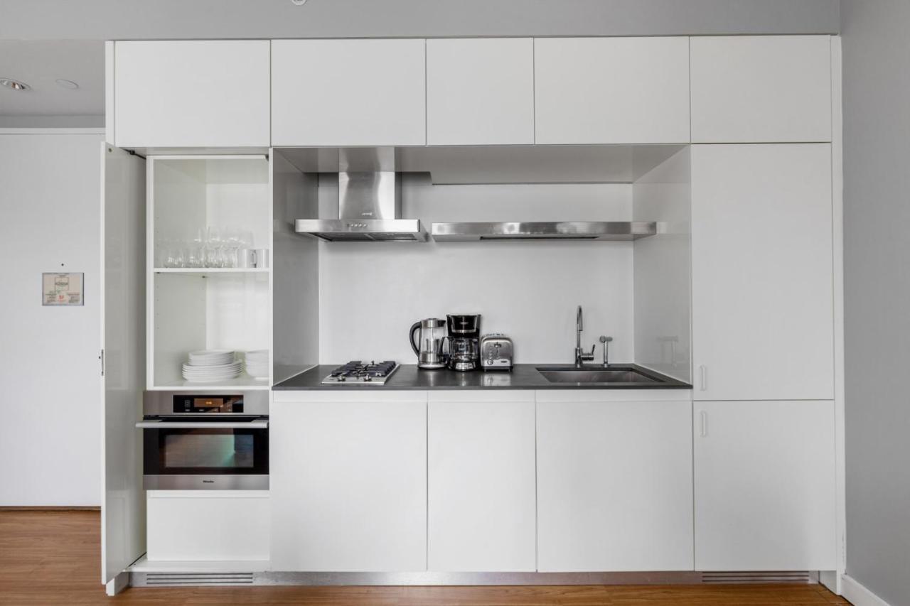 Midtown 1br W Doorman Gym Wd Nr Rock Center Nyc-1128 Appartement New York